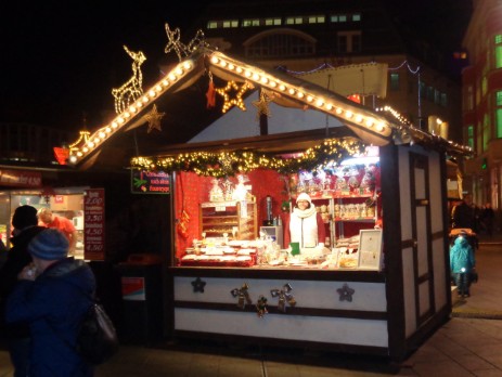 Hütte auf dem Weihnachtsmarkt